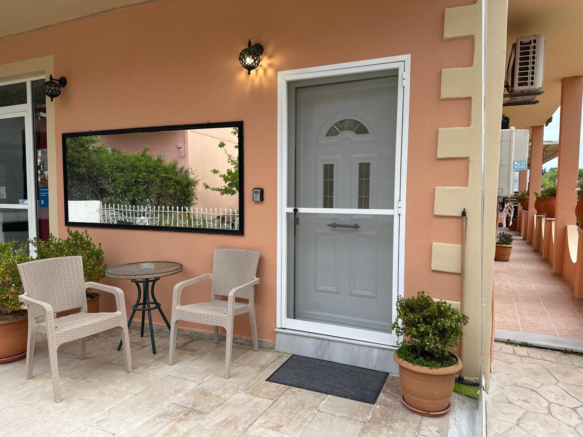 Evelina Luxury Suites In Corfu Ипсос Экстерьер фото